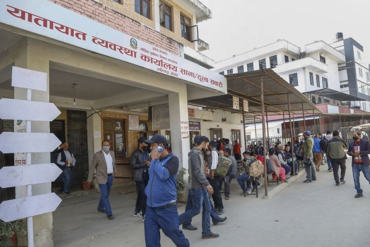 यातायात व्यवस्था विभागले सूचना सच्याउँदै भन्याे– भाेलि बिहान ६ बजेसम्म सेवा बन्द