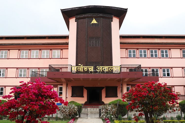 संवैधानिक पदाधिकारीको नियुक्तिविरुद्ध सर्वोच्चले दिएन अन्तरिम आदेश, ओलीले गरेको नियुक्तिले निरन्तरता पाउने