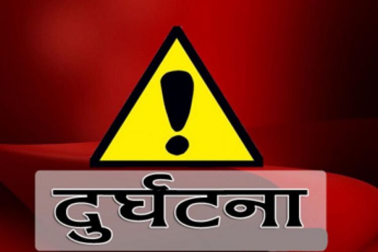 रोकिराखेको ट्रकमा मोटरसाइकल ठोक्कियो, तीन जनाको मृत्यु