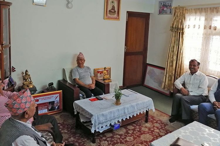 प्रचण्ड र माधव नेपालसँग विप्लव समूहका नेताहरुको भेट, के भयो कुराकानी ?