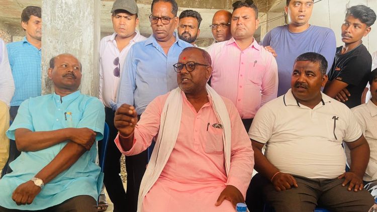 मेयर जसपालाई दिएपछि जनकपुर कांग्रेसका नगर सभापतिसहितका नेताहरुले दिए सामूहिक राजीनामा
