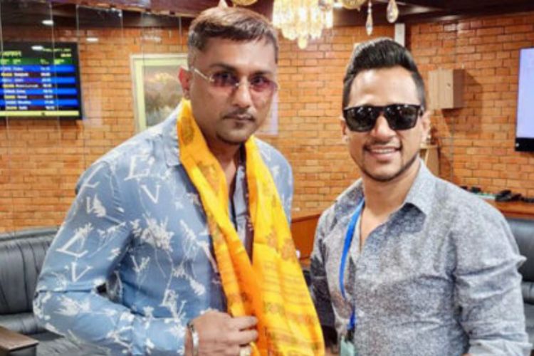 हायत कन्सर्टमा सहभागी हुन गायक हनी सिंह काठमाण्डौ आइपुगे