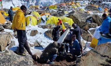 आरोहणको ७२ वर्षपछि सेनाद्वारा अन्नपूर्ण हिमालबाट फोहर सङ्कलन 