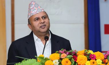 आर्थिक संकटको बीचबाट आफ्नो स्वार्थको रोटी सेक्न वाह्यशक्तिहरु निकै सल्बलाइरहेका छन्ःशंकर पोखरेल