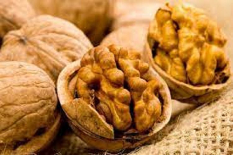 गर्मीमा ओखर खानुको ७ फाईदाबारे जान्नुहोस् !