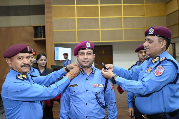  २१ जना प्रहरी उपरीक्षकहरूलाई दर्ज्यानी चिह्न प्रदान