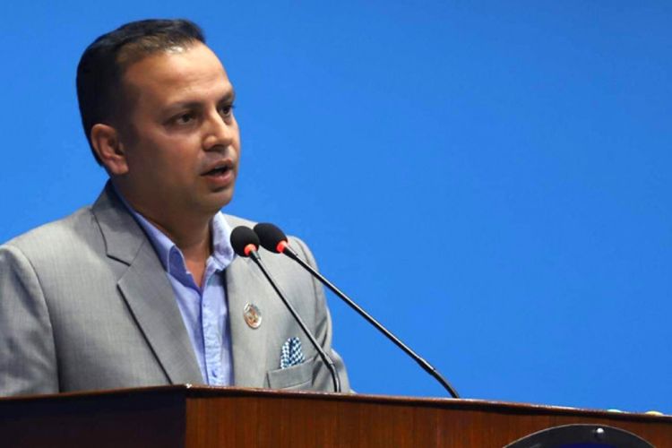 भ्रष्टाचारको जवाफ पाउन अनसन नै बस्नुपर्ने होः मनीष झा