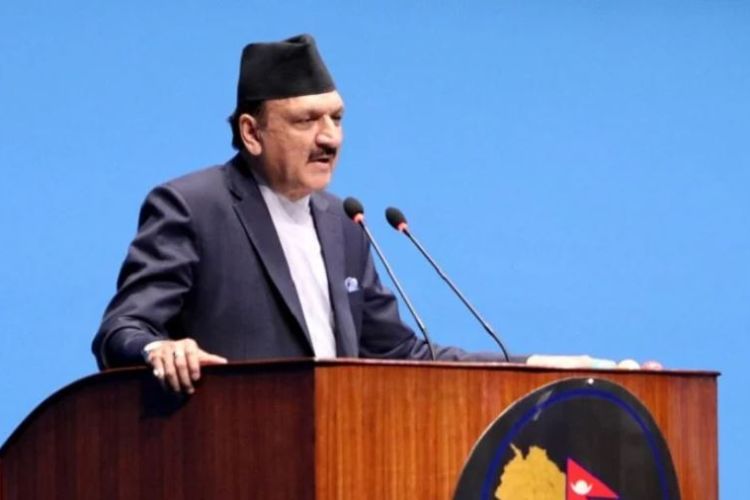 विद्युतीय गाडीलाई पाँच वर्गमा छुट्ट्याएर कर लगाइएको छ : अर्थमन्त्री महत