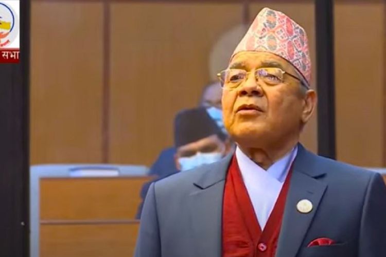 नेपाल विदेशीको नक्कल गर्ने थलो बनेको छ : बामदेव गौतम