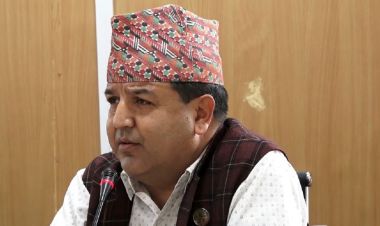 प्रधानमन्त्री र गृहमन्त्री क्रान्तिकारी की डेमोक्रेटिक सरकारको नेतृत्व हुन् ? –सुनील शर्मा