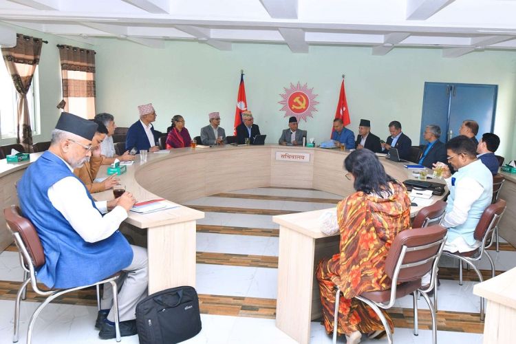 एमालेले गर्यो केन्द्रीय नेताहरूको जिम्मेवारी हेरफेर
