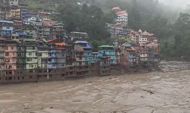 सिक्किममा ताल फुटेपछि भिषण बाढीः मृत्यु हुनेको संख्या १४ पुग्यो, १०२ जना बेपत्ता