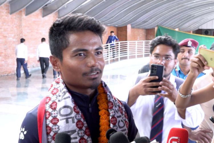एसियाली खेलकुदमा सहभागि राष्ट्रिय क्रिकेट टोली स्वदेश फिर्ता