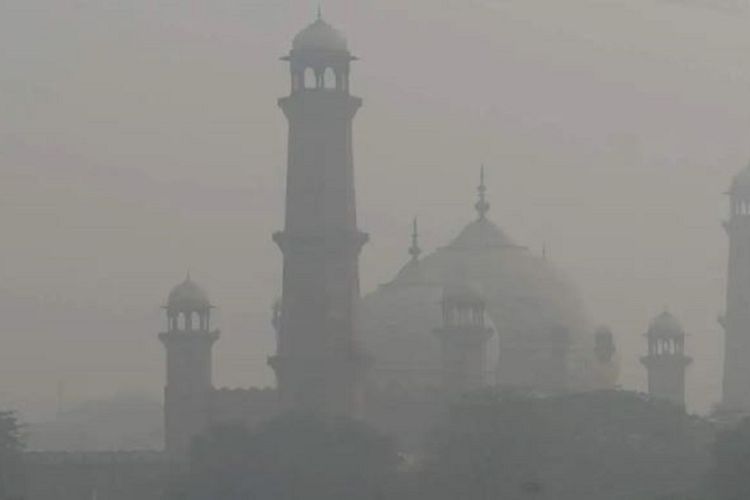 पाकिस्तानको पञ्जावमा अत्याधिक धुलोका कारण चार दिन बिदा