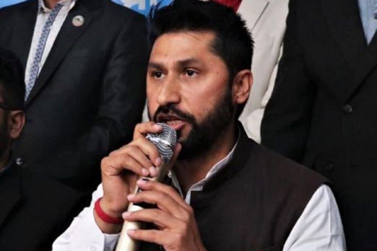 चर्को ऋणकै कारण नेपालीहरु देश छोड्ने अवस्थामा पुगेका छन् : रवि लामिछाने
