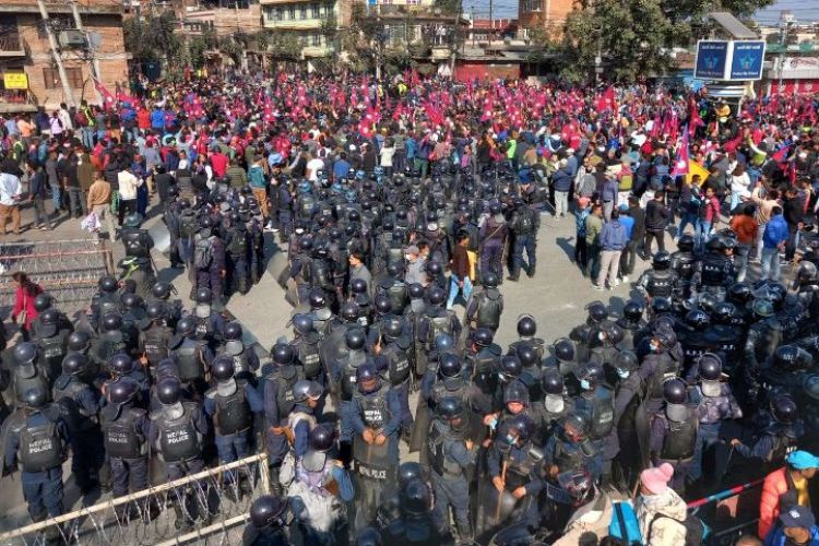  बल्खु र तीनकुनेका प्रदर्शनस्थलमा सञ्चार सम्पर्क विच्छेद  