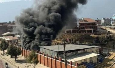 भैसेपाटीमा मन्त्रीको क्वार्टरसँगै टहरामा आगलागी