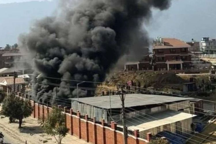 भैसेपाटीमा मन्त्रीको क्वार्टरसँगै टहरामा आगलागी