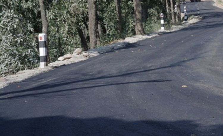 नारायणगढ–बुटवल सडक–खण्ड ६५ किमी मध्ये १८.५ किमी मात्रै कालोपत्रे