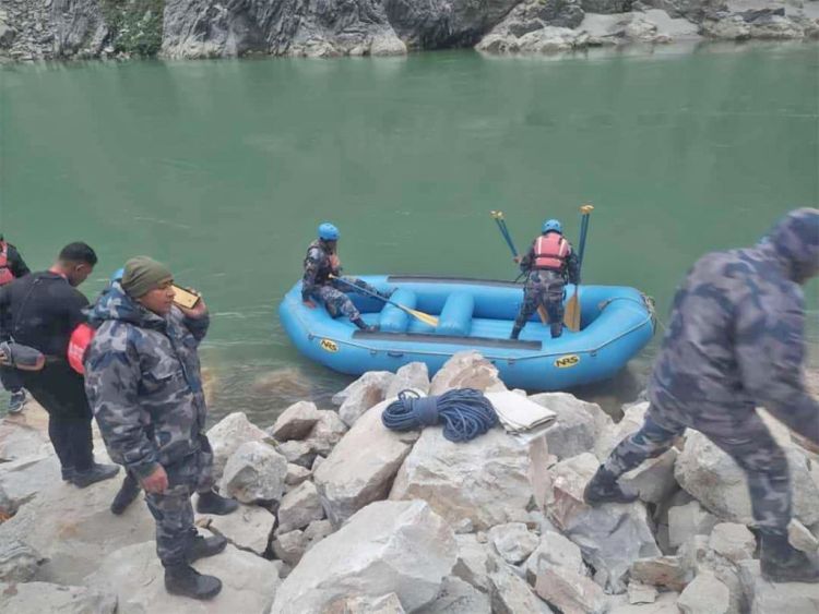 त्रिशूली नदीमा भारतीय जिप खस्यो, यात्रुको अवस्था अज्ञात 