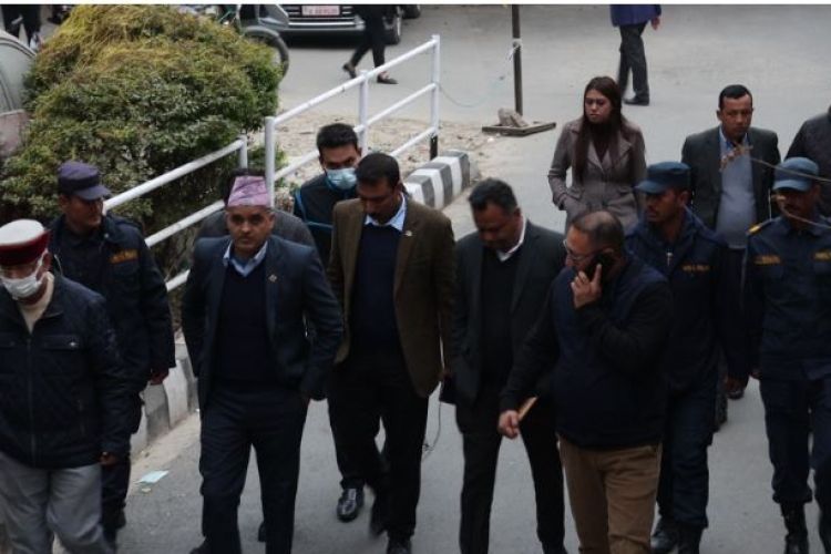 अरुण चौधरी र अजितमानसिंह थापालाई ग्राण्डी अस्पतालमा सारियो