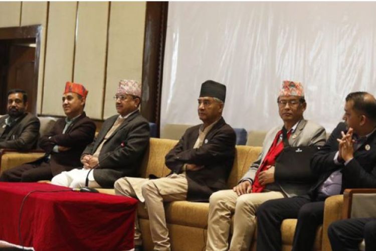 कांग्रेसको पदाधिकारी र पूर्वपदाधिकारी बैठकः मन्त्रीले राजीनामा नदिने निर्णय