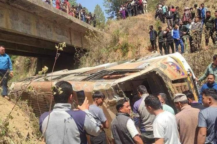 सल्यानमा यात्रुबाहक बस दुर्घटना, थप विवरण आउन बाँकी