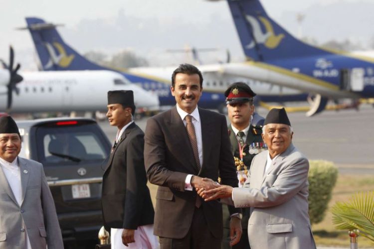 कतारका अमिर थानीलाई २१ तोपको सलामी