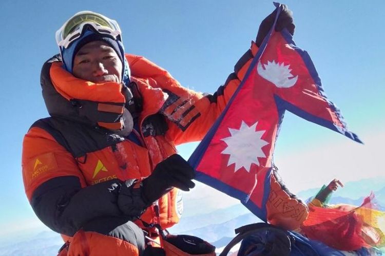 कामिरिताको किर्तिमान, २९औं पटक सगरमाथाको सफल आरोहण