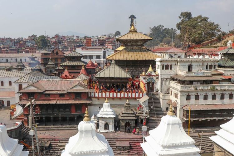 पशुपतिनाथको मन्दिरमा चढाइएको भेटी चोरी गर्ने व्यक्ति पक्राउ 