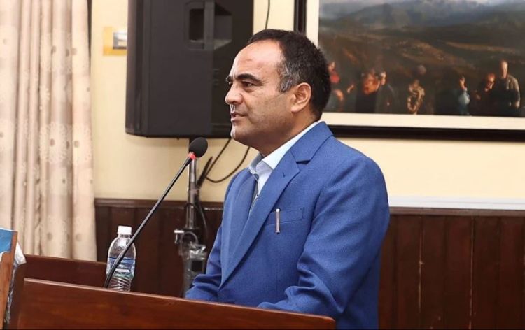 सहकारी ठगीविरुद्ध सदनसँगै सडक संघर्ष गर्नुपर्छ :  नैनसिंह महर