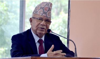 अध्यादेश ल्याएर कम्युनिष्टहरु नै कम्युनिष्ट सिध्याउन लागिपरेका छन् : माधव नेपाल