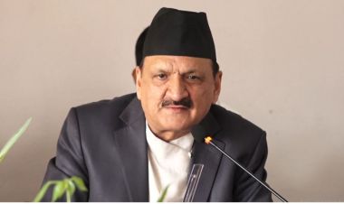 राज्यको सिमित आम्दानीबाट अनगिन्ति रुपमा खर्च गर्ने छुट सरकारलाई छैन : डा.महत