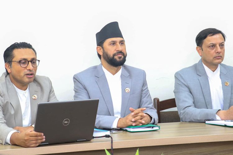 रास्वपाले प्रधानमन्त्रीलाई विश्वासको मत नदिने