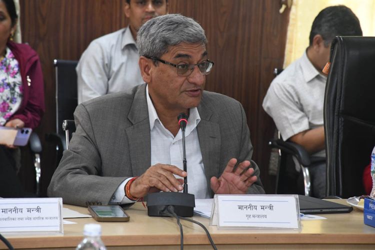 कारागा र बालसुधार गृहको सुधारमा तीनै तहका सरकारको समन्वय जरुरी छ : गृहमन्त्री लेखक