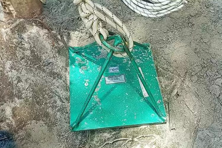 सिमलताल दुर्घटना: बस खोज्नेक्रममा हराएको चुम्बक भेटियो