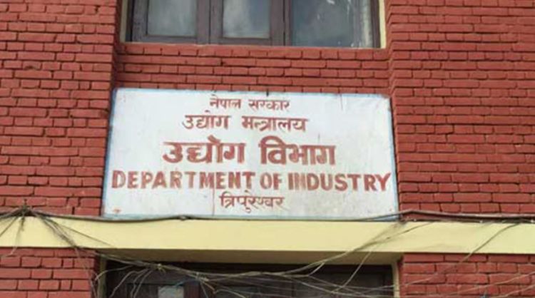 भारतबाट चिनी आयात गर्न १० उद्योगलाई अनुमति