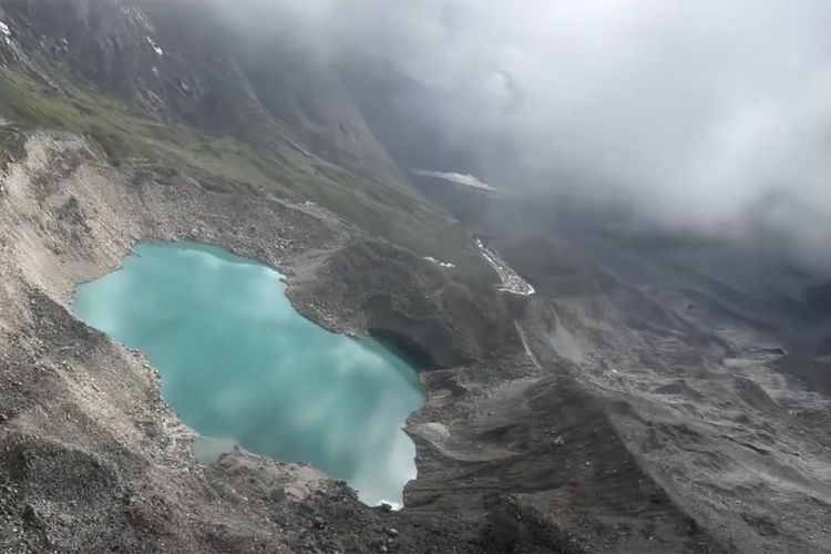 सोलुखुम्बुको थामेमा पोखरी फुटेर बाढी आएको पुष्टि
