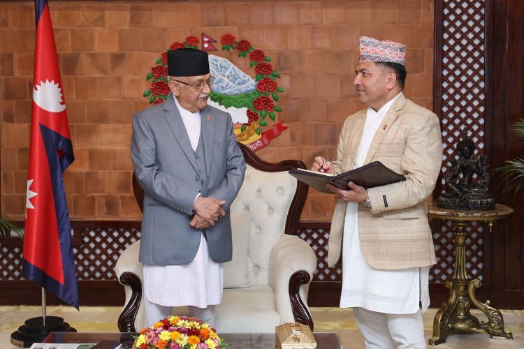हेर्ने कथाका प्रकाशले छिटै भित्रै नागरिकता पाउने