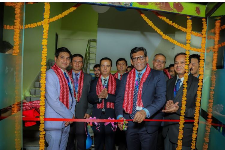 नेपालएसबिआई बैंक लिमिटेडको भैरहवाशाखा स्थानान्तर, नयाँ परिसरबाट सेवा सुभारम्भ