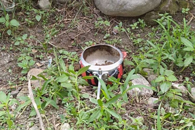गिरीबन्धु टि–स्टेट नजिकै बिस्फोट भएको कुकर बम फेला 
