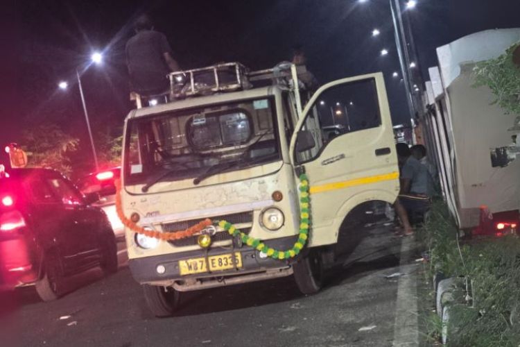 ट्रकमा आगजनी गरेको अभियोगमा पक्राउ परेका दुर्गा प्रसाईका कार्यकर्तामाथि ज्यान मुद्दा 