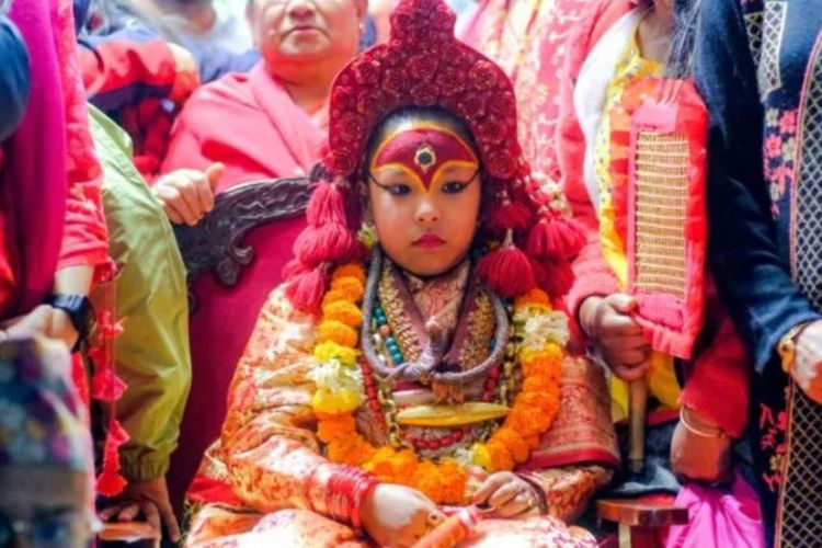 जीवित देवी कुमारीलाई पचली भैरवको दर्शन गराइयो