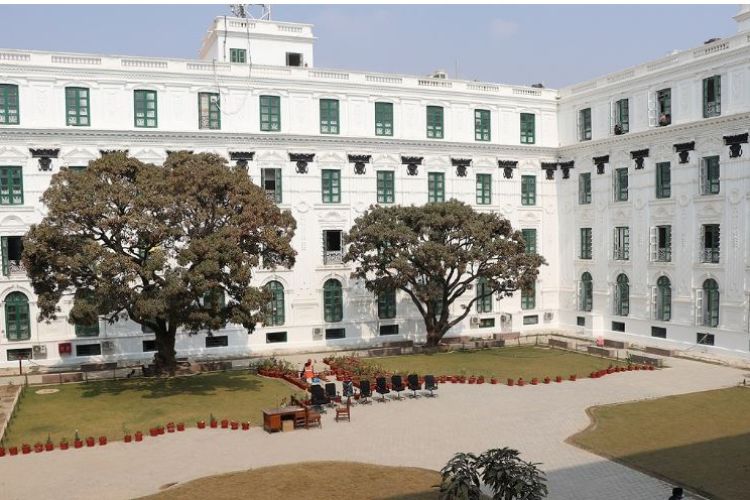दशैं बिदामा बन्द रहेका सरकारी कार्यालय आजदेखि खुला 
