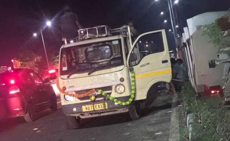 ट्रकमा आगजनी गरेको अभियोगमा पक्राउ परेका दुर्गा प्रसाईका कार्यकर्तामाथि ज्यान मुद्दा 