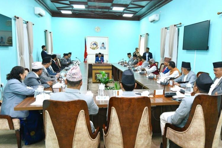  प्रधानमन्त्री ओलीले बोलाए मन्त्रिपरिषद्को बैठक