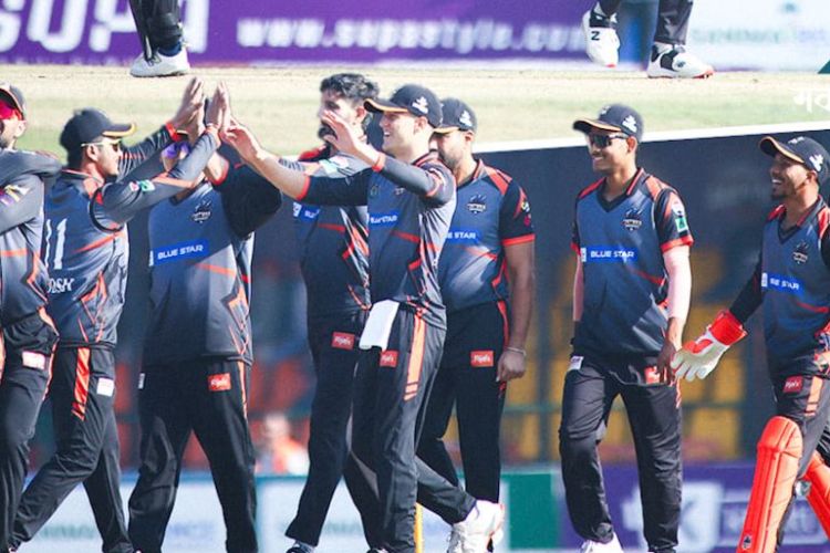एनपिएलः चितवनसँग काठमाडौं गुर्खाजल ५ विकेटले पराजित