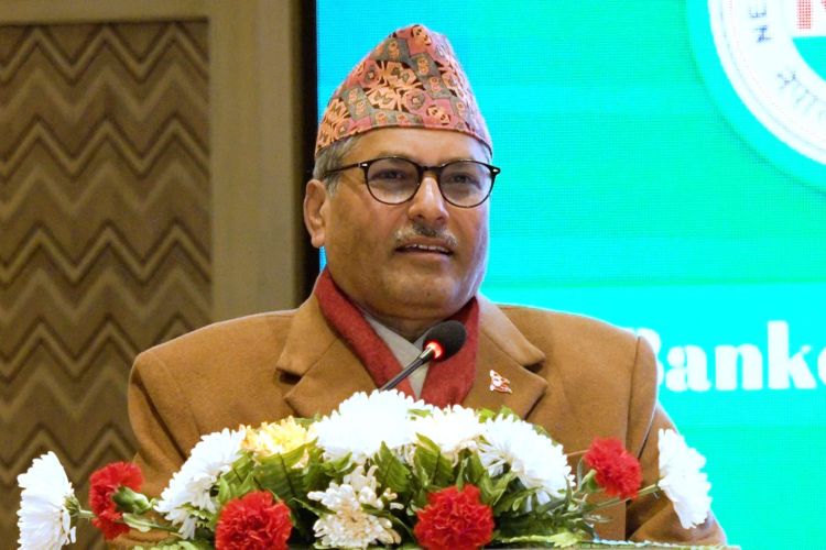ठूला चुनौतिहरू जित्दै नेपाली बैंकिङ क्षेत्र सुरक्षित छ : गर्भनर अधिकारी 