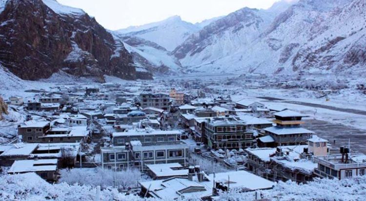 हुम्लाको सदरमुकाम सिमकोटमा हिमपात, जनजीवन प्रभावित 