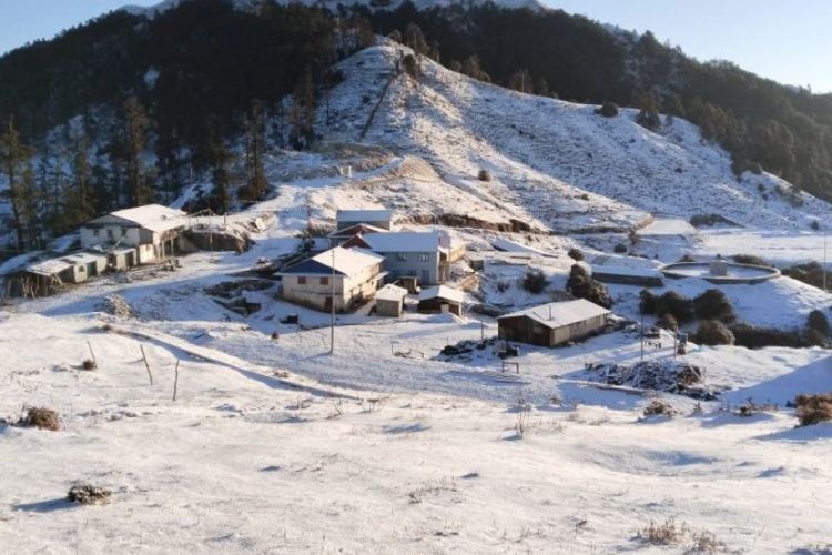  शैलुङमा यस वर्षको हिउँदको पहिलो हिमपात